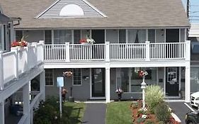 Nantasket Beach Hotel  3*